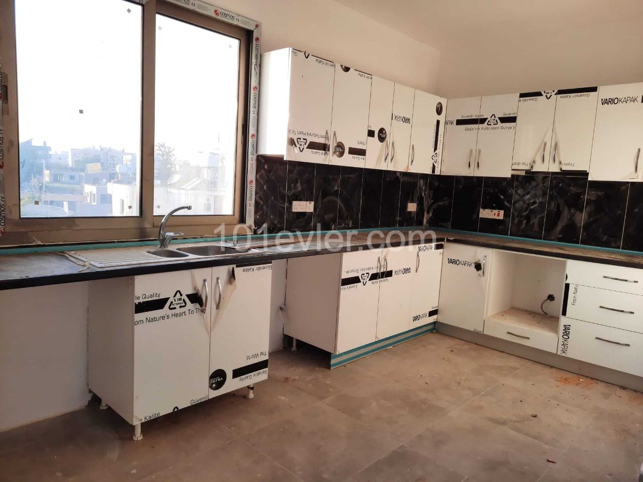 2+1 and 3+1 Flats for Sale in Nicosia Gçönyeli ** 