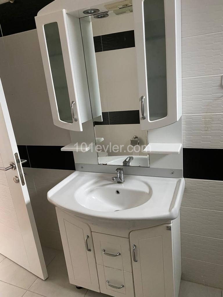 Girne Merkez 2+1 Kiralık Penthouse