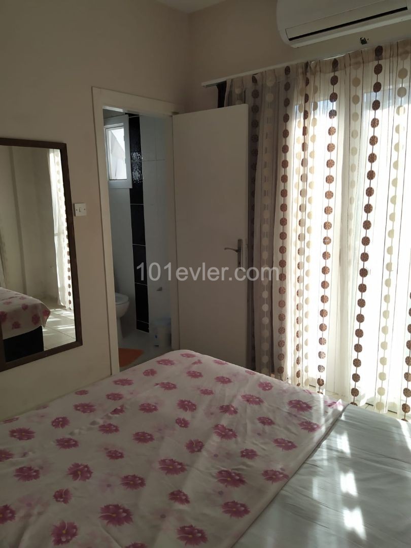 Girne Çatalköy 4+1 Kiralık Villa