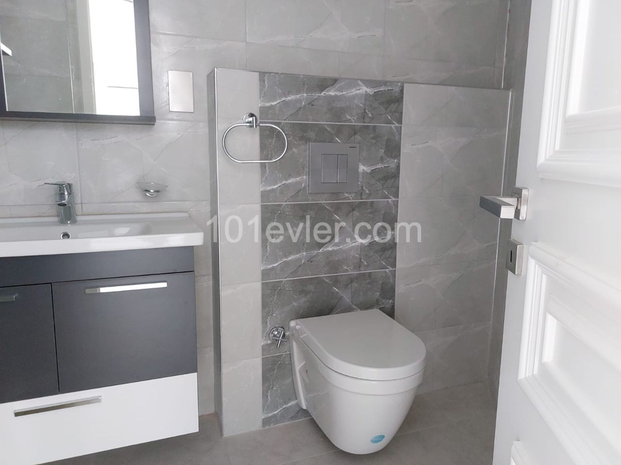 Girne Merkez 2+1 Kiralık Daire 800 STG 