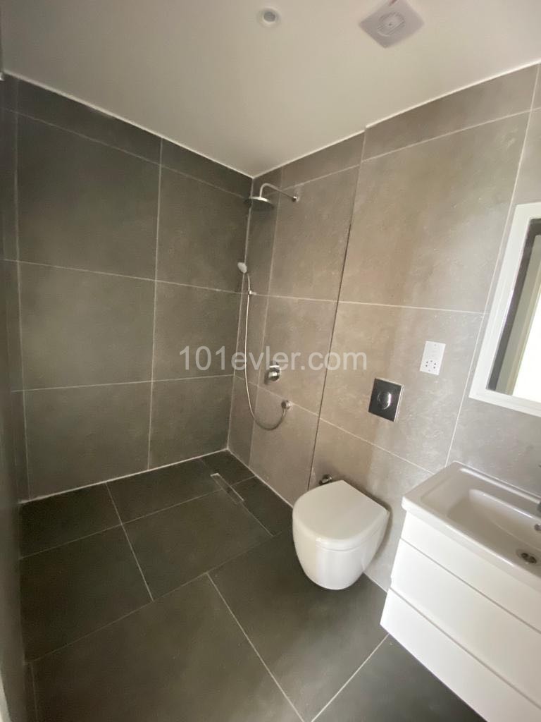 Lefke Gazıverende 2+1 sıfır dublex eşyalı penthouse