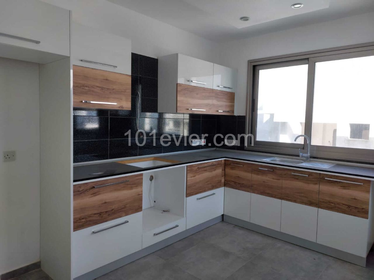 Girne Merkez 3+1 Satılık Penthouse