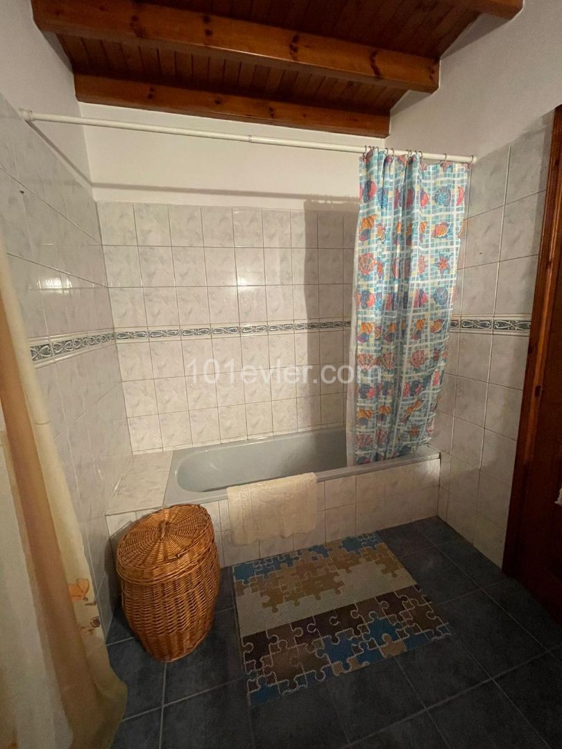 Girne Bellapais 3+1 Kiralık Müstakil Ev