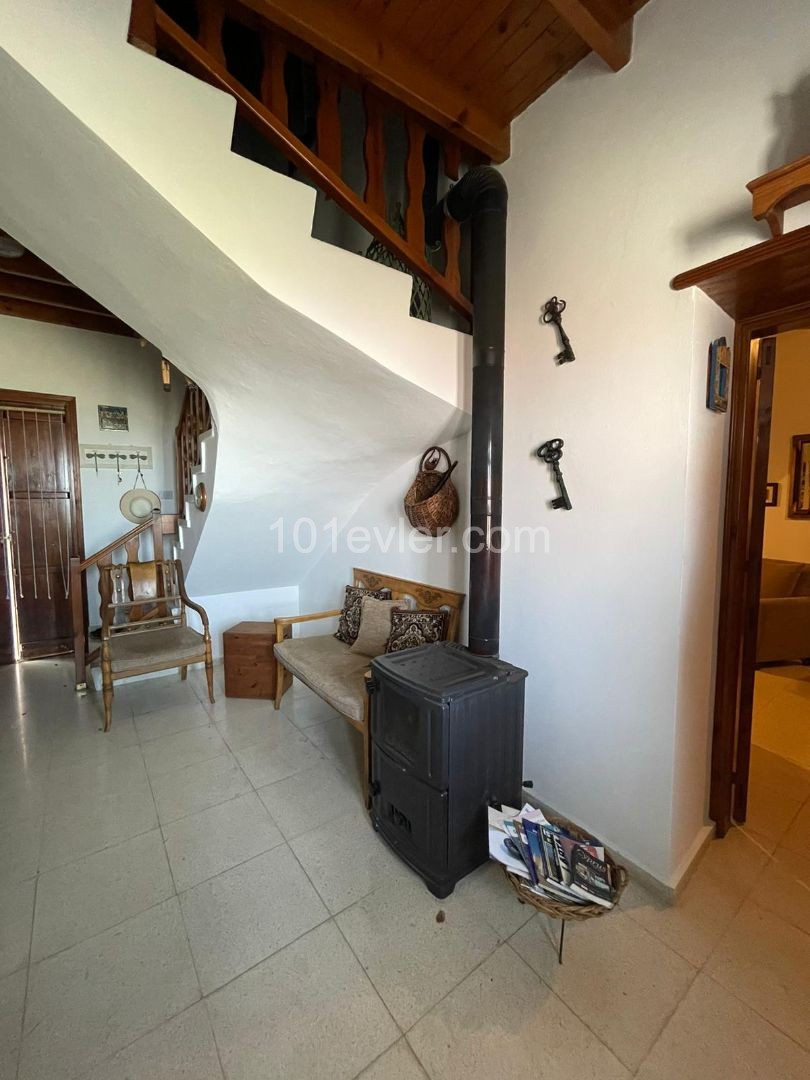 Girne Bellapais 3+1 Detached House for Rent ** 