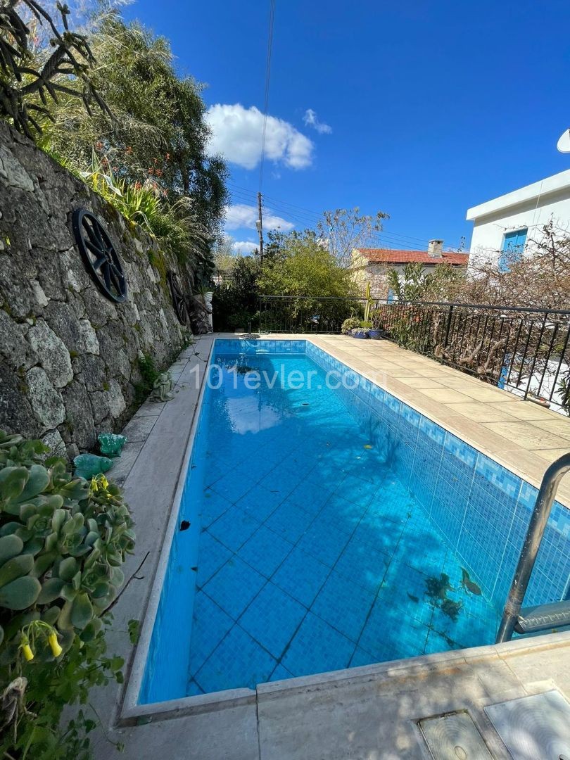 Girne Bellapais 3+1 Detached House for Rent ** 