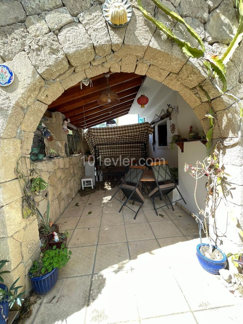 Girne Bellapais 3+1 Kiralık Müstakil Ev