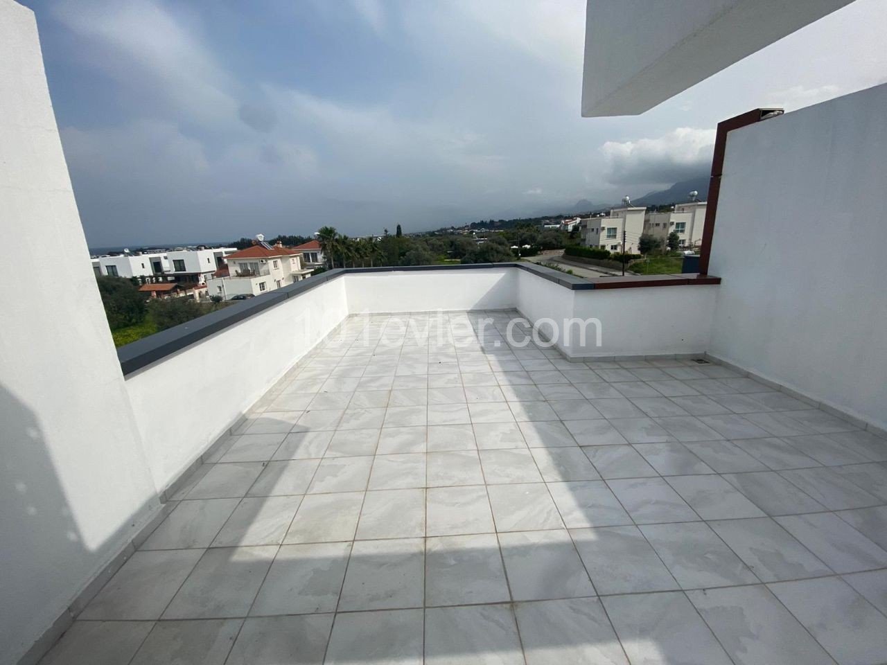 Kyrenia Catalkoy 3+1 Villa For Sale ** 