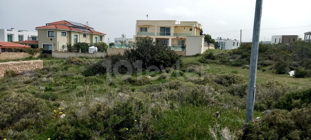 ALLE INFRASTRUKTUREN IN KYRENIA CHATALKÖY SIND FERTIG SPEKTAKULÄRE 4 STÜCK LAND MIT BLICK AUF DIE BERGE UND DAS MEER ** 