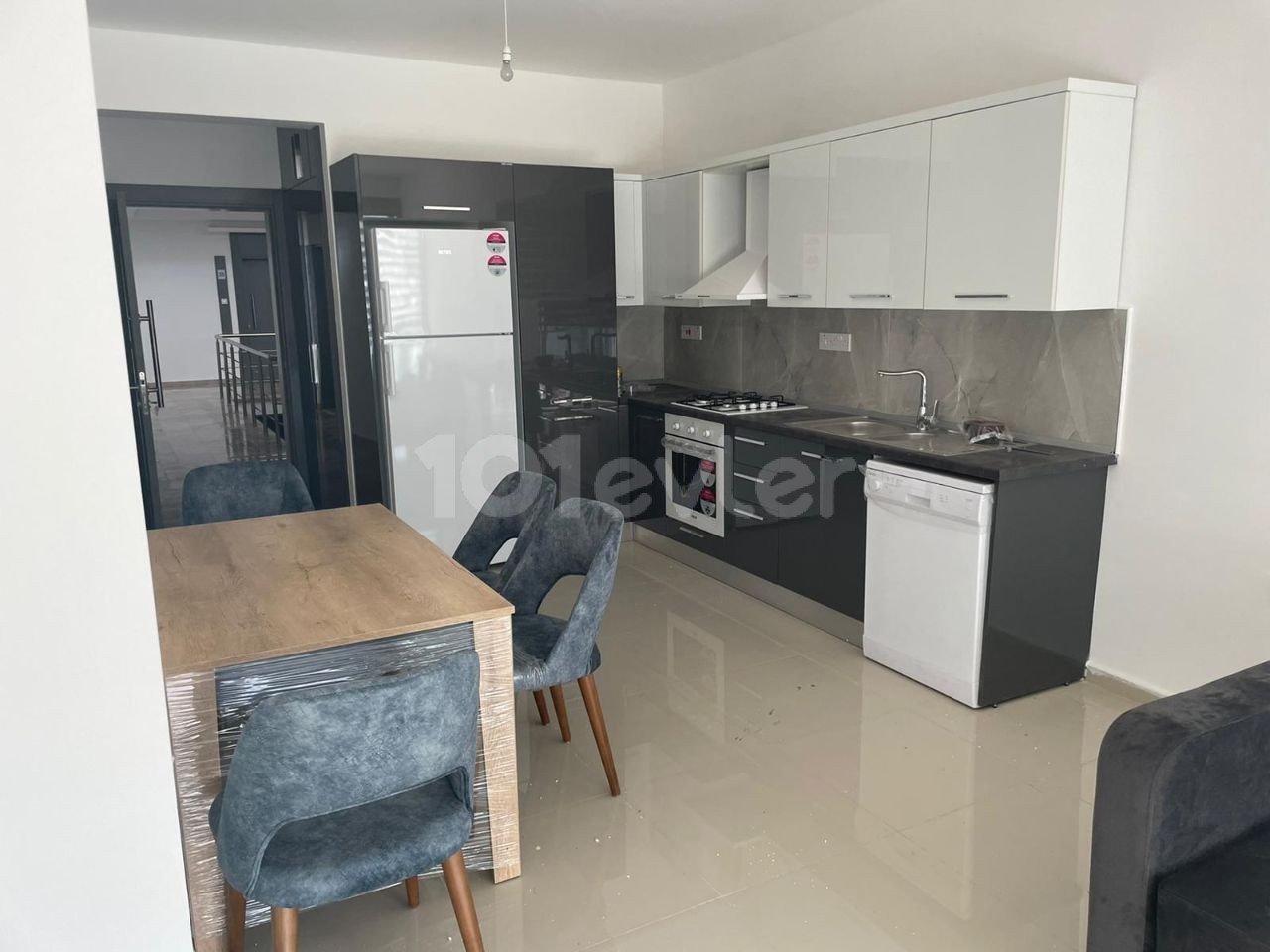 Kyrenia Central 3+1 Apartment for Rent ** 