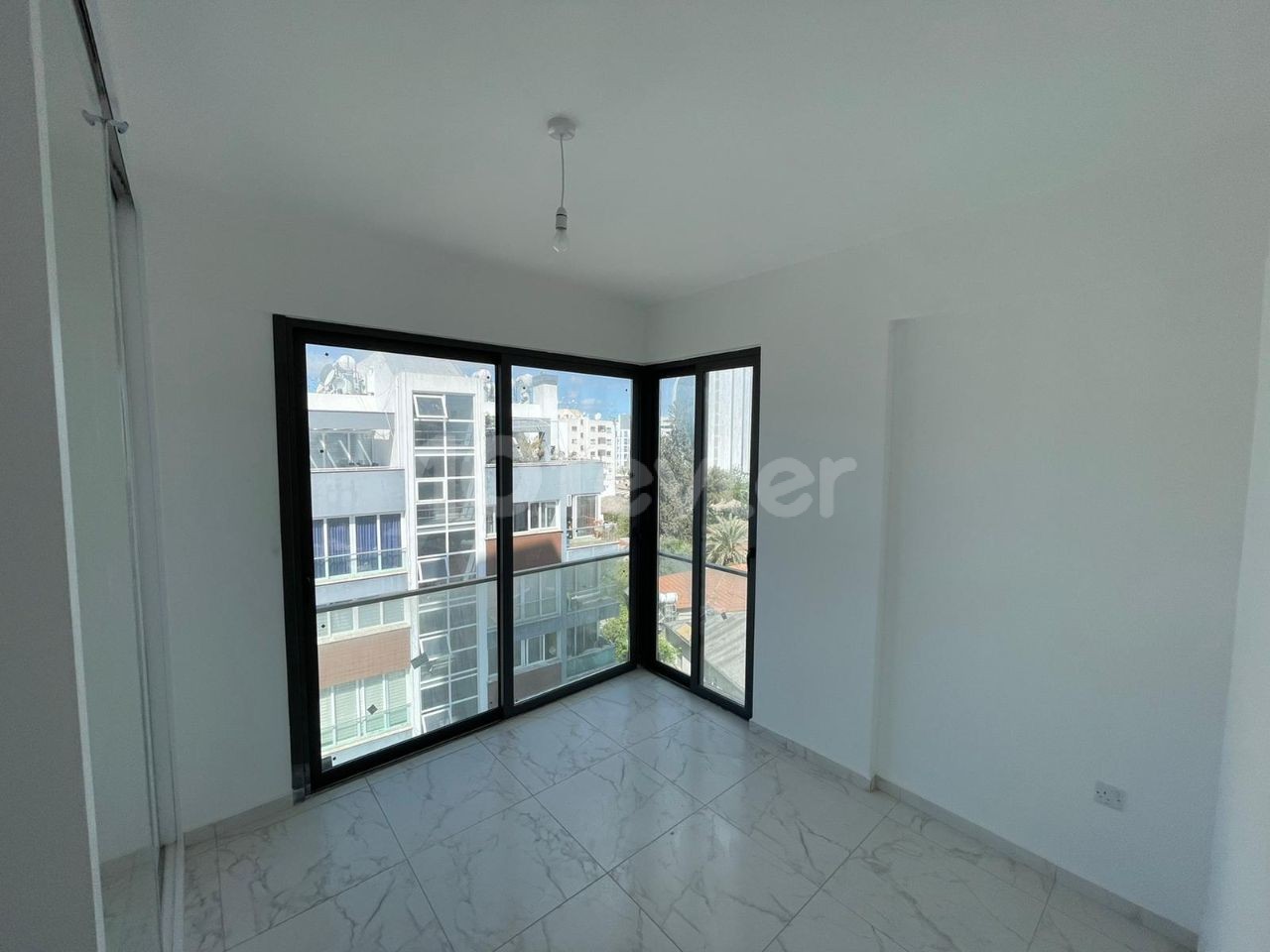 Nicosia Yenisehir 2+1 Apartment for Sale ** 