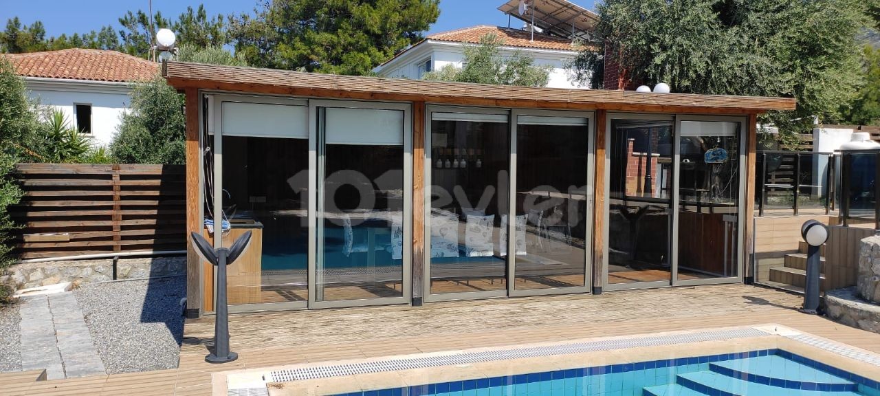 Kyrenia Ozankoy 4+1 Villa for Sale ** 