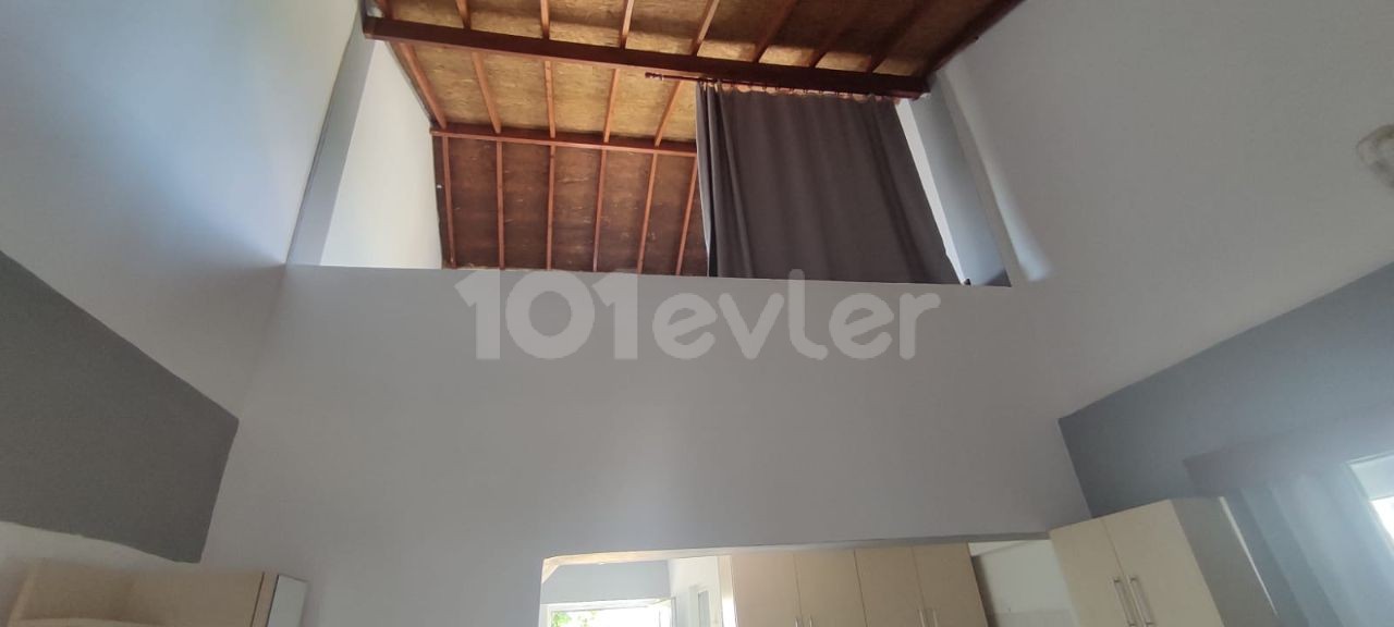 Kyrenia Karaoglanoglu 2 + 1 Bungalow Zu Vermieten ** 