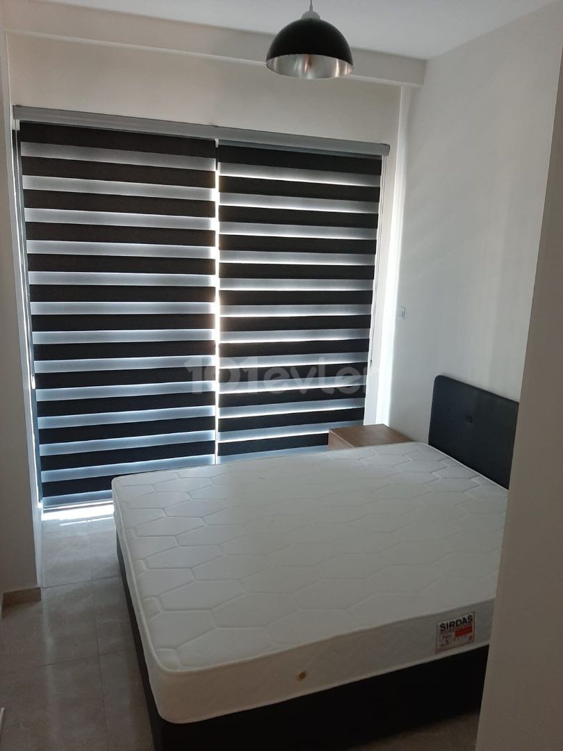 Kyrenia Zentrum 2 + 1 Wohnung Zu Vermieten ** 