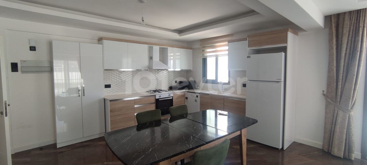 Kyrenia Central 2+1 Penthouse Apartment for Rent ** 