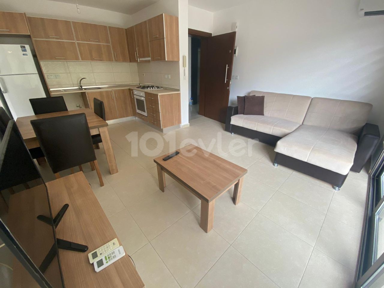 Kyrenia Zentrum 1+1 Wohnung Zu Vermieten ** 