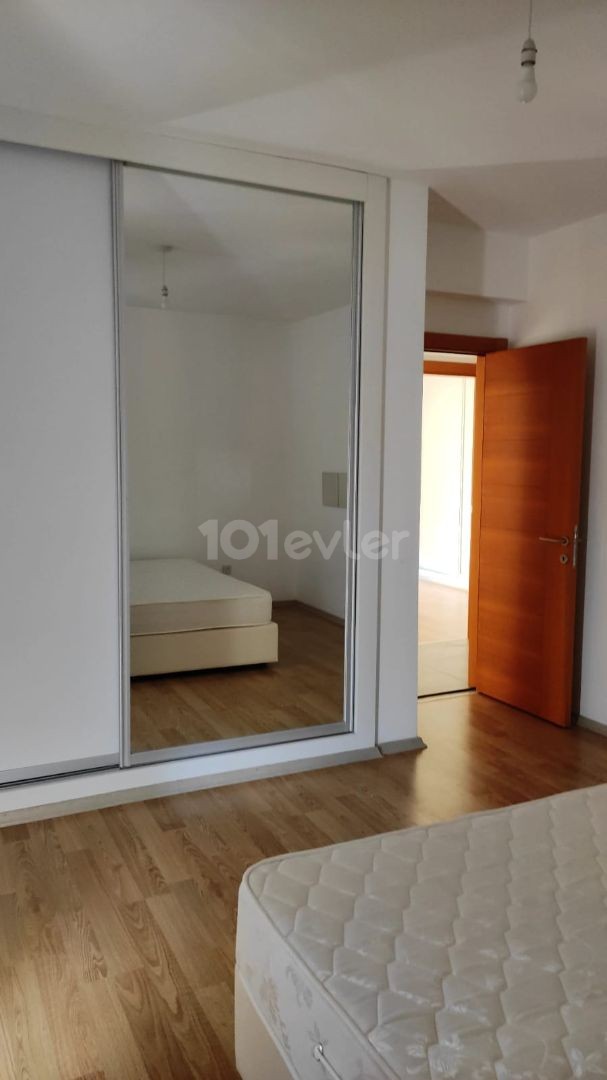 Kyrenia Alsancak 3 + 1 Apartment For Sale ** 