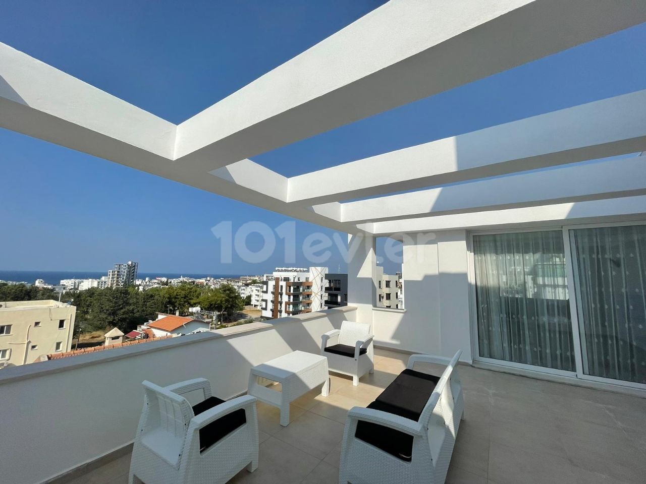 Kyrenia Central 3+1 Penthouse for Rent ** 