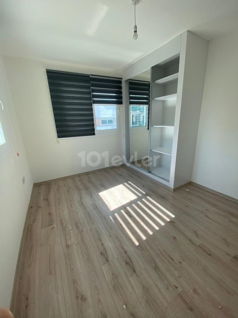 Kyrenia Zentrum 1+1 Wohnung Zu Verkaufen ** 