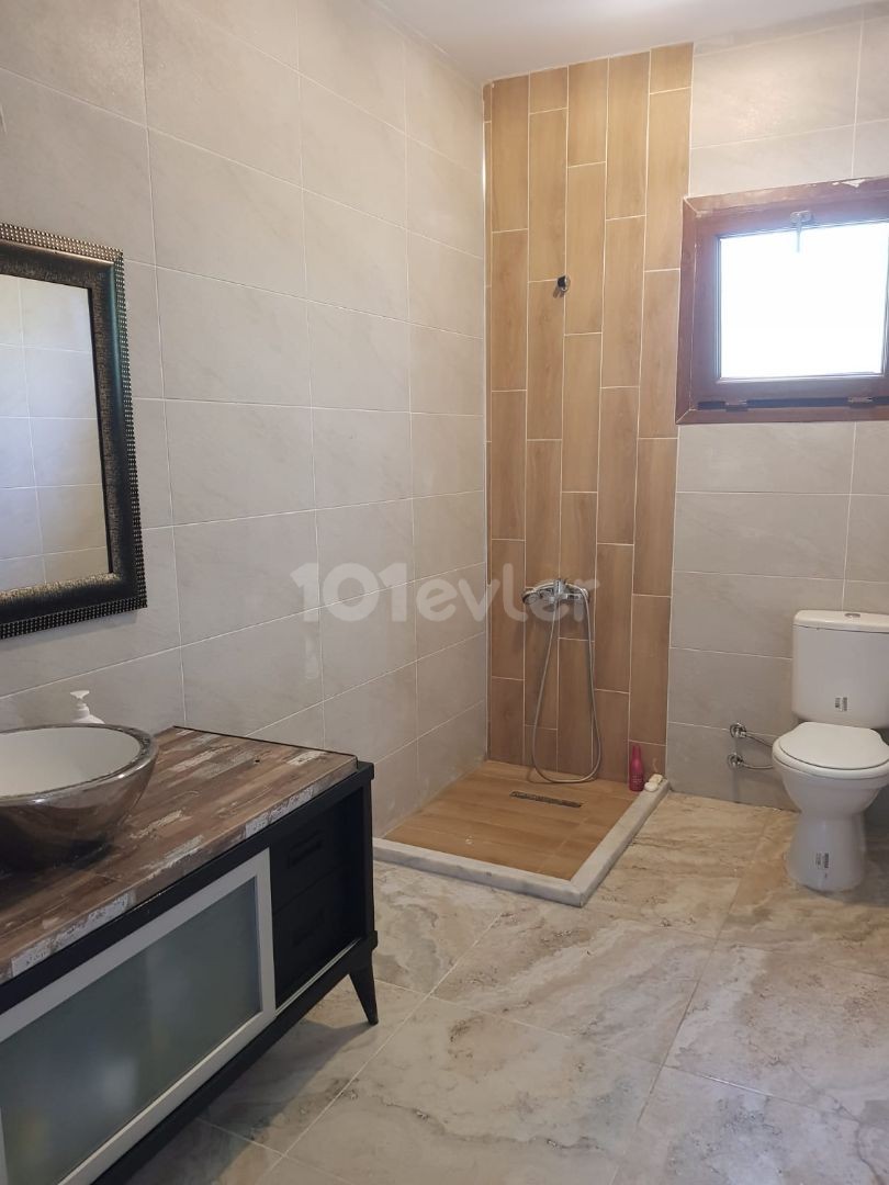 Kyrenia Esentepe 3 + 1 Villa for Rent ** 