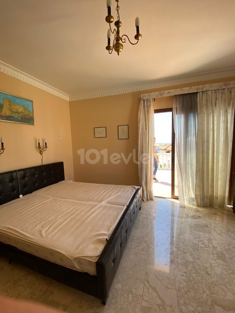 Kyrenia Esentepe 3 + 1 Villa For Sale ** 