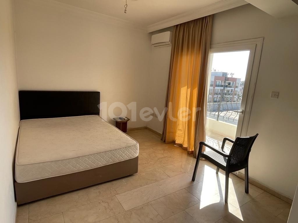 Lefkoşa Göçmenköyde 3+1 kiralık Penthouse 