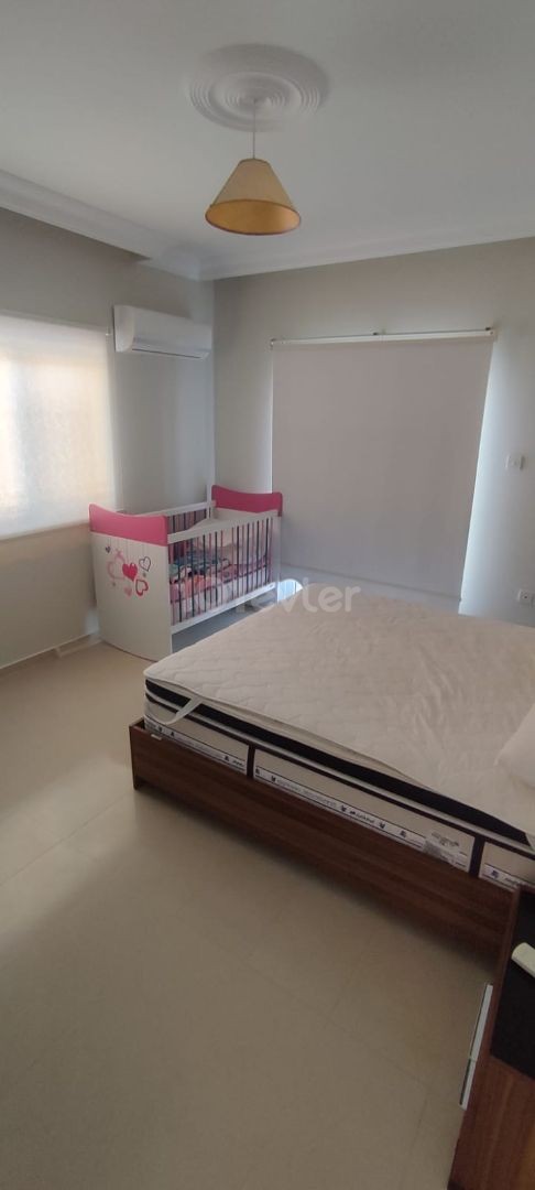 Girne Alsancak Bölgesinde 4+1 Satılık Villa