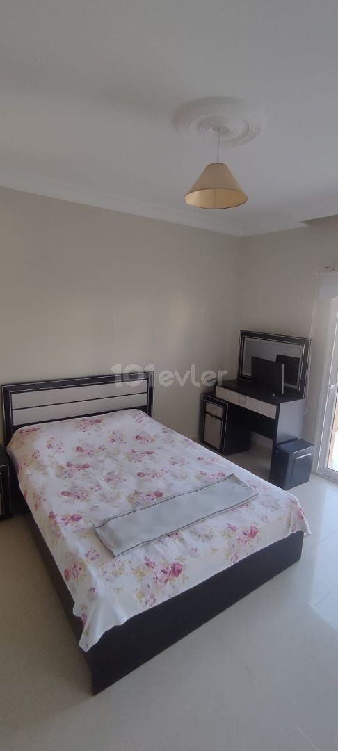 Girne Alsancak Bölgesinde 4+1 Satılık Villa