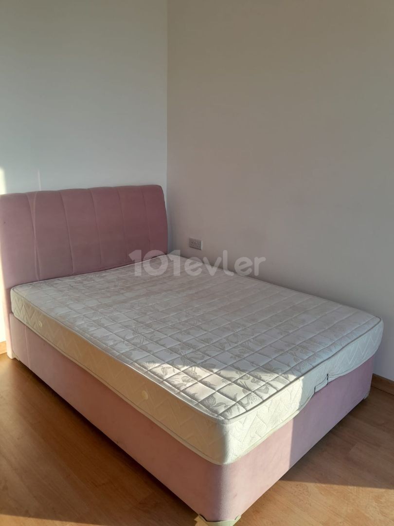 Kyrenia Center 2+1 Flat For Rent