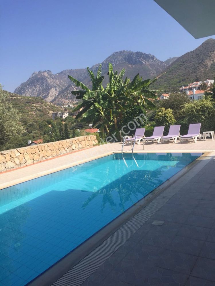 Villa For Sale in Alsancak, Kyrenia