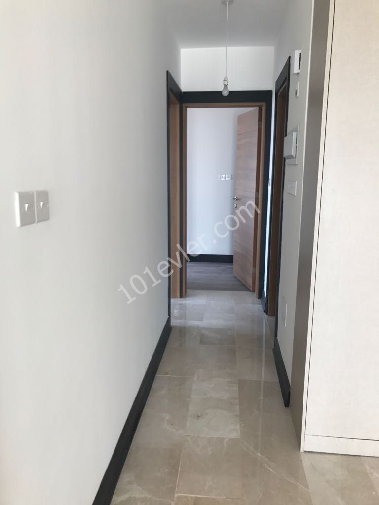 Girne /merkezde 3+1 penthouse 