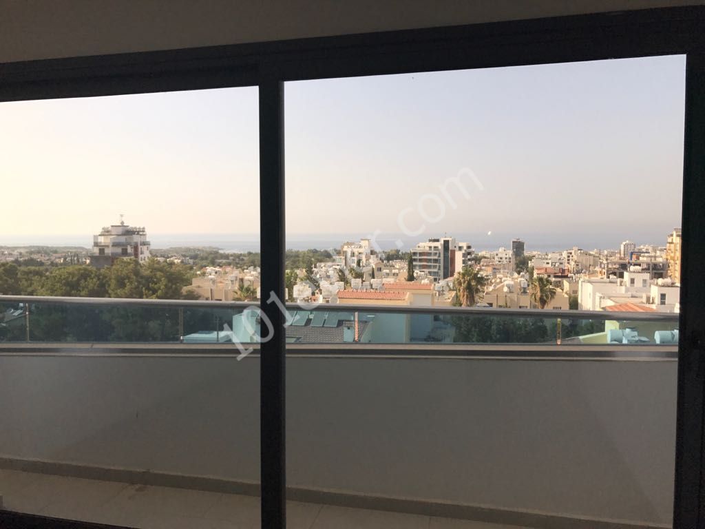 Penthouse For Sale in Girne Merkez, Kyrenia