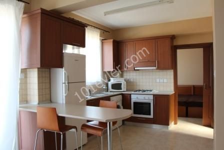 Girne - Arapköyde deniz manzaralı sitede 1+1 daire 