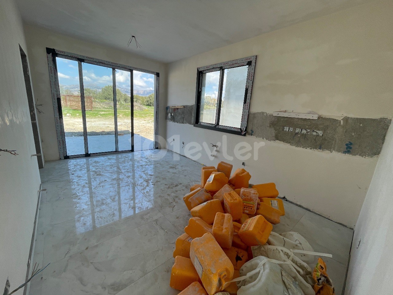 Spacious 3 Villas with Closed Plan Kitchen in Hamitköy