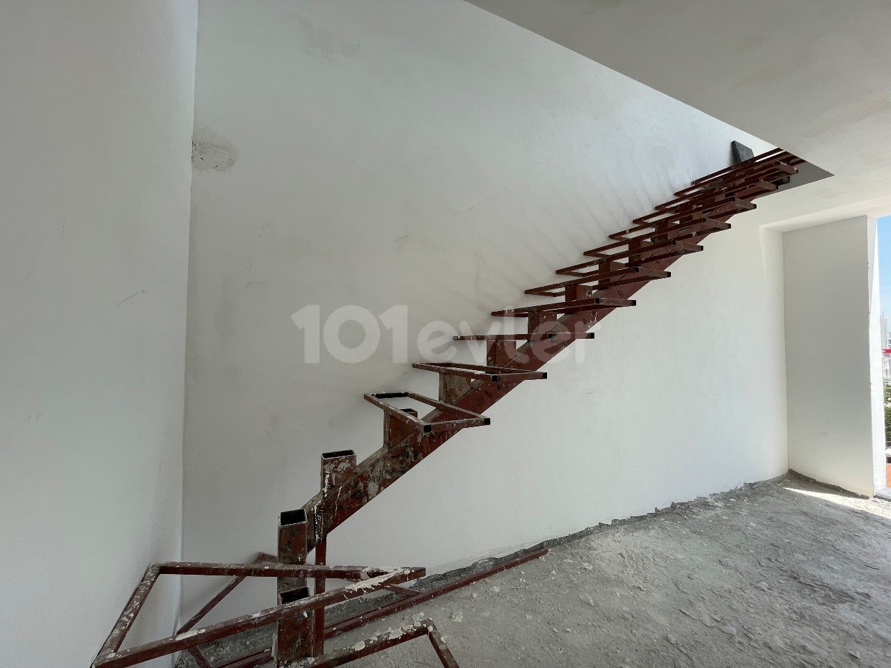 1+1 Loft Apartments for Sale with Commercial Permit in Kucuk Kaymakli