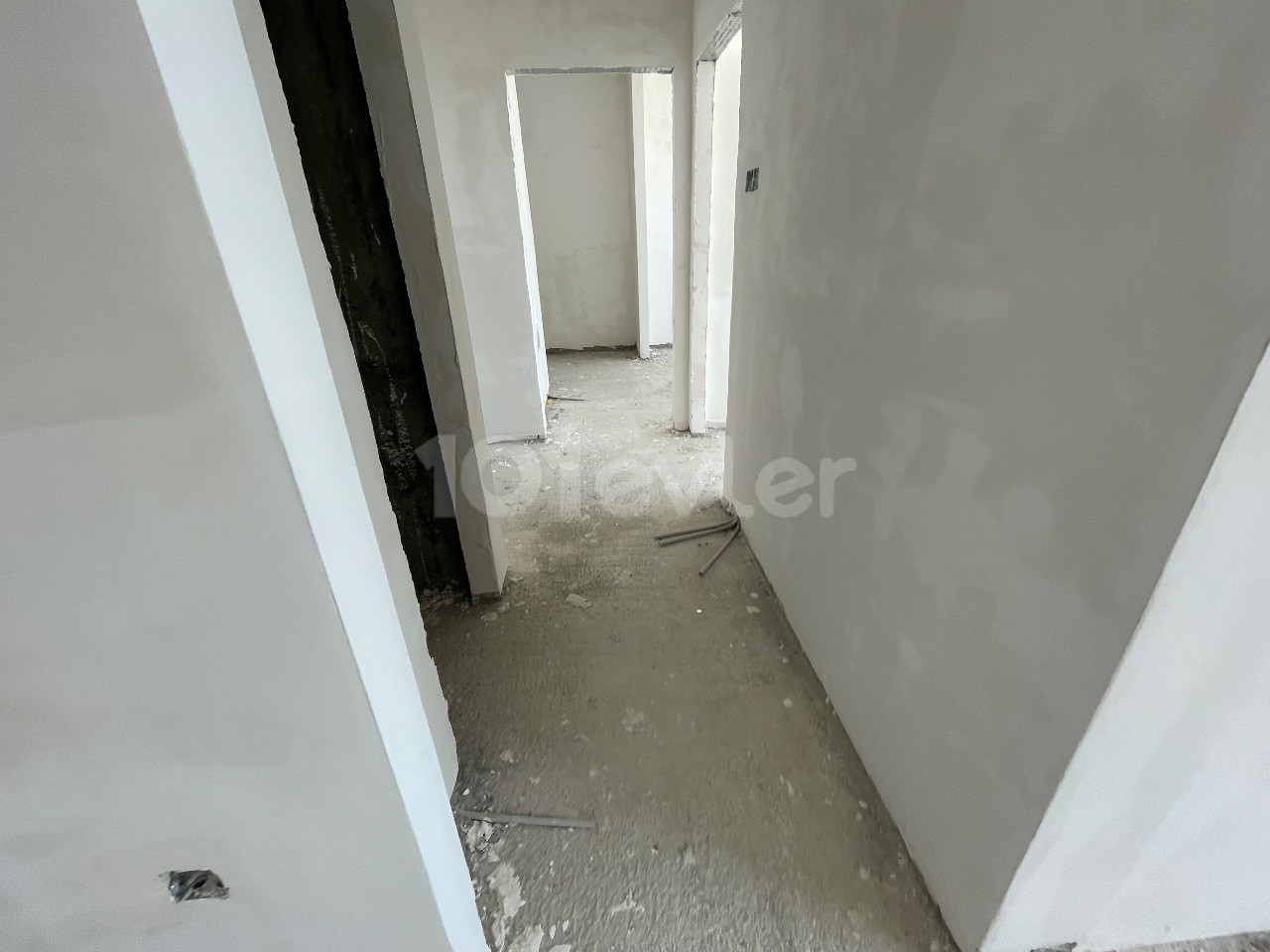 Commercial Permit 2+1 Apartments for Sale in Kucuk Kaymakli