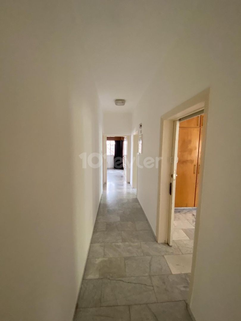 Flat To Rent in Ortaköy, Nicosia