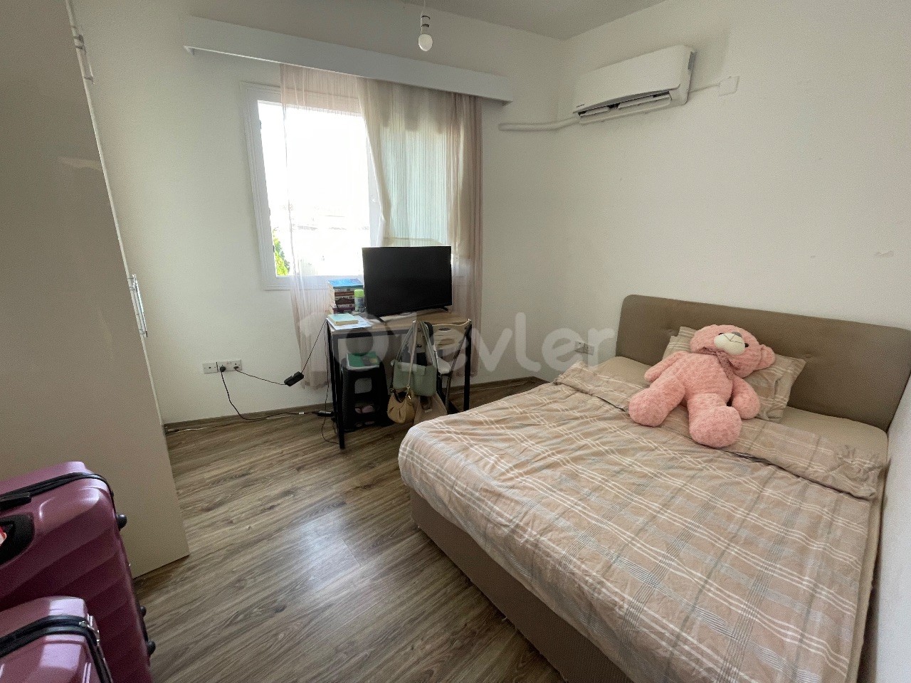 Furnished and Tenant Ready 2+1 Flat for Sale and Suitable for Credit