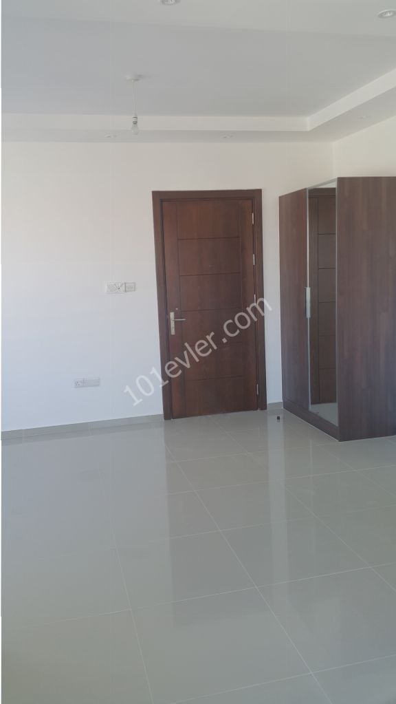 2+1 Wohnung zur Miete in Lefkoşa Küçük Kaymaklı