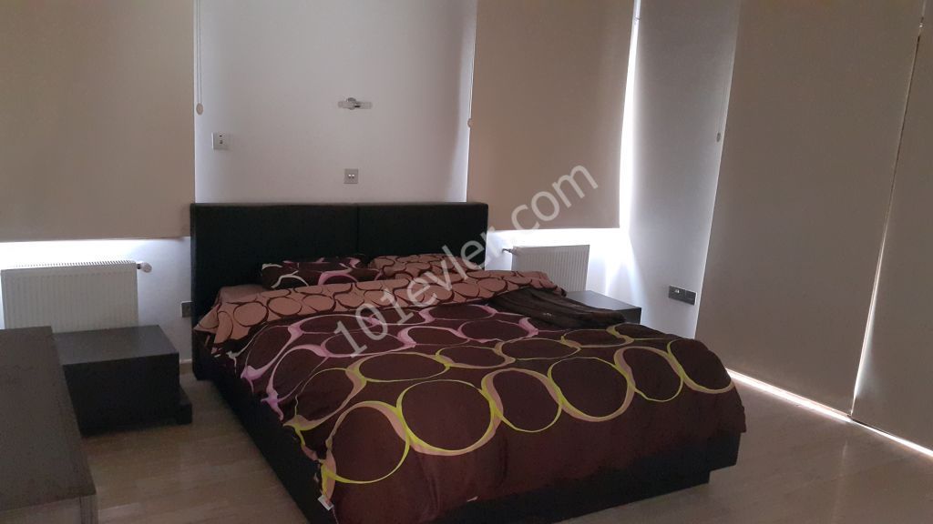 Detached House For Sale in Küçük Kaymaklı, Nicosia