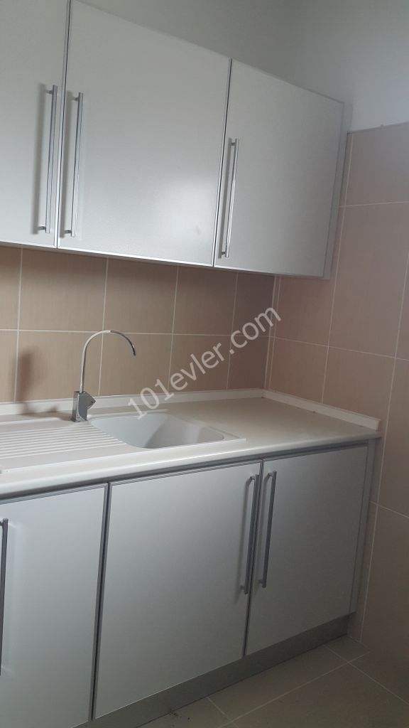 Detached House For Sale in Küçük Kaymaklı, Nicosia