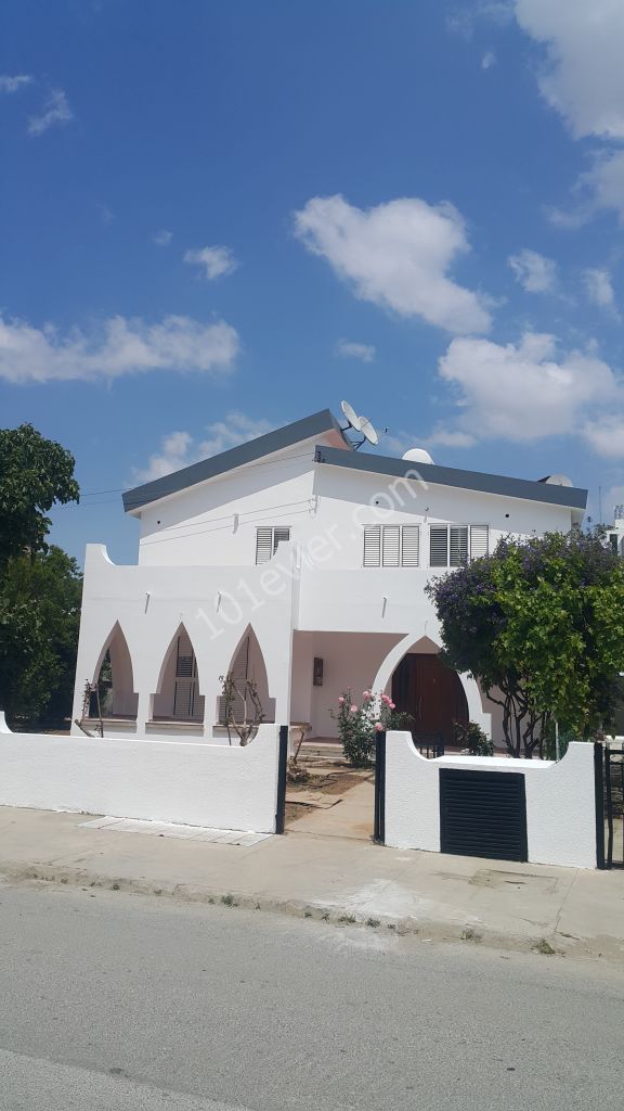 Detached House To Rent in Gönyeli, Nicosia