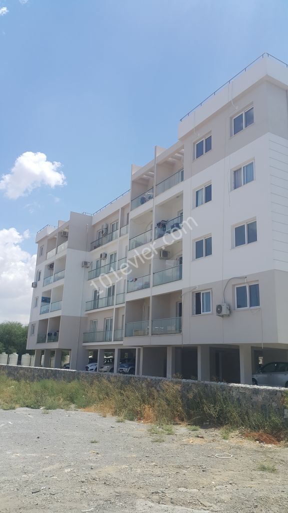 Lefkoşa k.kaymaklıda kiralık sıfır 2+1 ful eşyalı daire