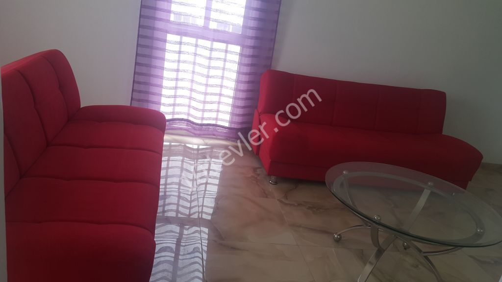 Lefkoşa Ortaköy'de kiralık 2+1 ful eşyalı daire.