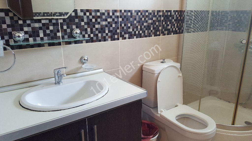 Lefkoşa köşlüciflikte kiralık eşyalı 2+1 daite.