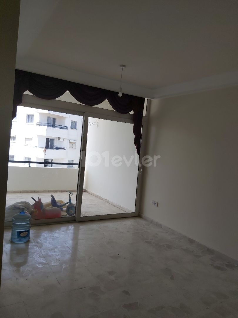 3+1 apartments for sale on Ortakoy main street in Nicosia ** 