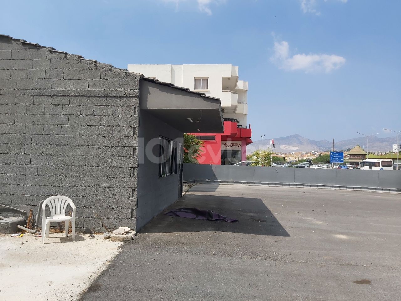 Commercial (warehouse) permitted workplace in Kaymakli district of Nicosia ** 