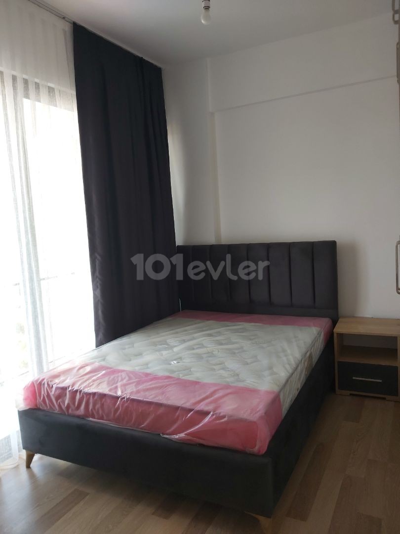 Lefkoşanı kalbi Yenişehirde kiralık 2+1 pentause 