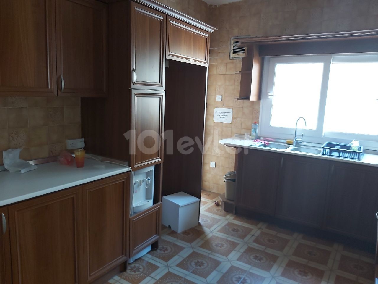 Lefkoşa dereboyunda kiralık işyeri