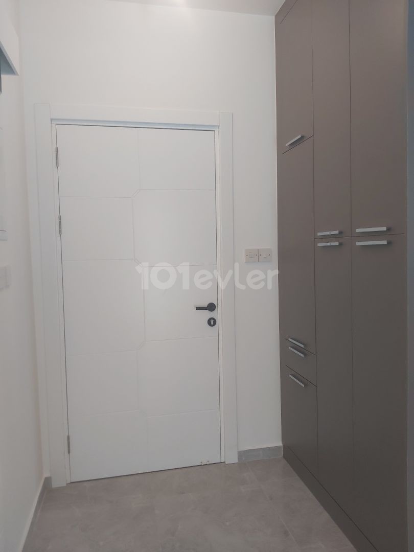 Kalabalık apartmanlara son!! Gönyelinin en nezih bölgesi aşıklar tepesinde kiralık zemin kat bahçeli 2+1 ful eşşalı daire 