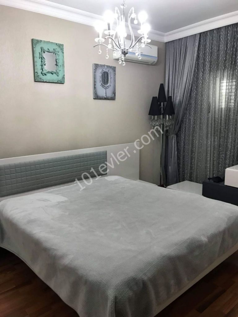 Flat For Sale in Güzelyurt Merkez, Guzelyurt